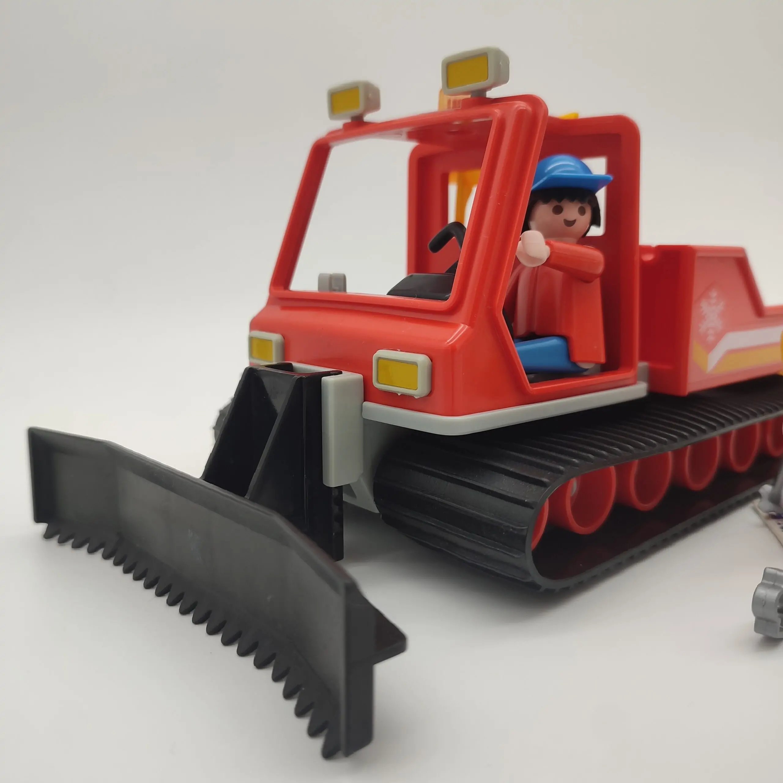 Playmobil issu du set 3469 famille avec déneigeuse vintage